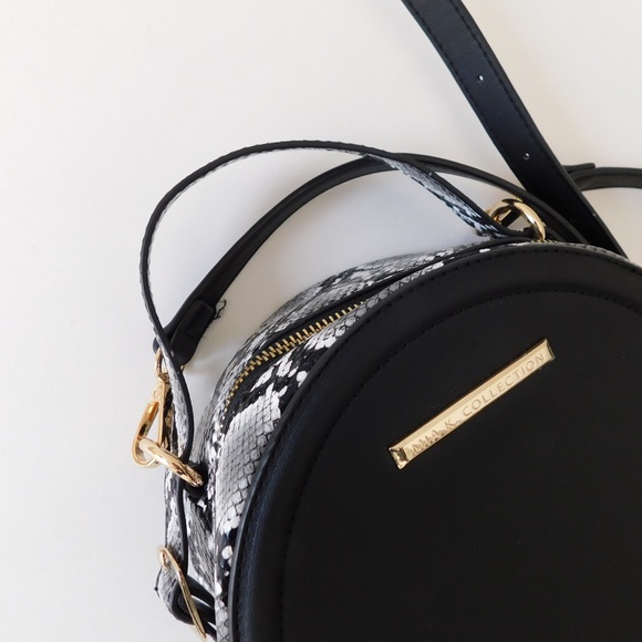 Mia K. Collection Circle Purse - Picture 2 of 4